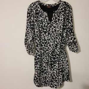 ReneeC Black/White Animal Print Roll Sleeve Shift Dress Notched Neck Size M